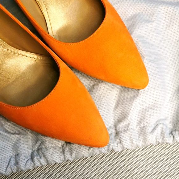 Women's Stuart Weitzman Heels - Picture 6 of 6